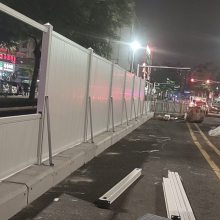 深圳市龙华区道路工地施工临时围蔽pvc围挡厂家