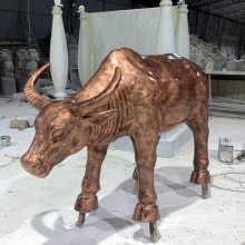 水牛雕塑造型 玻璃钢仿真水牛雕塑 佛山动物制作