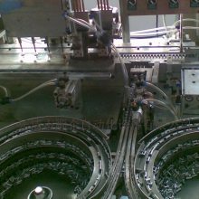 多轴全自动锁螺丝机 乐清顺企自动化全自动锁螺丝机生产厂家