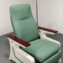 实木扶手联动可躺带脚踏输液椅产地