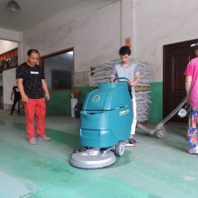 无锡市江阴工厂用电瓶拖地机，纺织厂车间地面保洁拖地洗地机价格