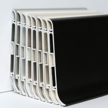 源头厂家 卡扣式安装 家装自装简便 落地支撑 多色可选与门墙同色 铝合金踢脚线