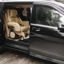 奔驰V260改装福祉座椅，福祉车座椅升降轮椅老人残疾人方便出行