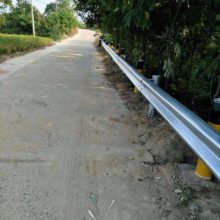 武汉波形钢护栏单波 武汉防撞护栏板定制 武汉防护栏杆波形生产厂家