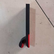 ϲ۵úƤӷȹ ˫۰ M16˨г