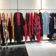 深圳高端货源女装专柜正品赫斯特2019秋冬装风衣外套广州品牌女装折扣服装批发一手货源