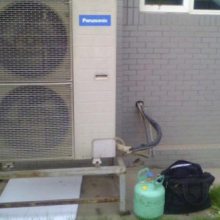 海淀区四季青空调维修，不制冷、中央空调维修，空调移机，拆空调