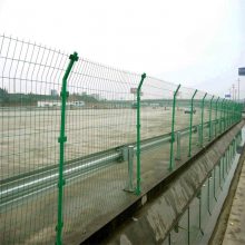 天津防护网报价 高速公路护栏网 圈地围栏网