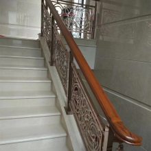 河北别墅美式风情格调全铜浮雕铜楼梯扶手 居家美式铝板雕刻楼梯栏杆隔断