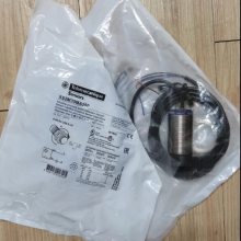 ʩ͵½ӽ XS218BLPAM12C  DC24Vֱ3NPN 