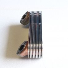 机油冷却器 0021884301 油冷器 汽车散热器0021881701