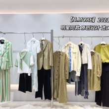 С�����ʦ***ŮװƷ��N.MORE23�ļ�װ �����ۿۻ�Դ