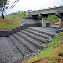 河道护坡防洪格宾网 热镀锌铁丝网景观格宾石笼网pvc覆塑格宾石笼