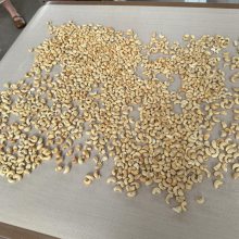 腰果烘焙微波机 产量350~400公斤/小时品牌：科尔微波