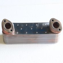 机油冷却器 0021884301 油冷器 汽车散热器0021881701
