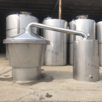 定做不锈钢白酒蒸馏设备 工厂直销 定制酒容器 1吨不锈钢酒罐