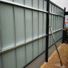 商洛市 小草绿彩钢围挡 工地施工铁皮瓦围蔽 建筑路边挡板隔离护栏