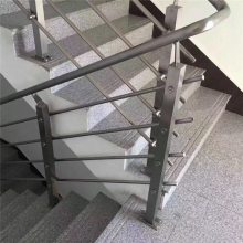 ҫ ѧУ¥ݷ304ֻ·