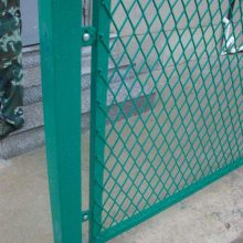 镀锌钢板网分为电镀锌钢板网、热镀锌钢板网。