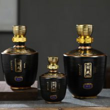մɾ̳ 135װմɾƿ ɫɫ׾ƿ