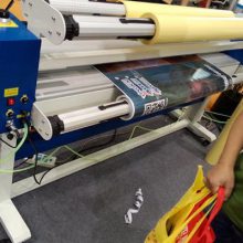 户外车贴需要覆膜吗