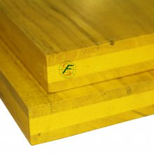 山东工厂生产27X500MM 黄色松木三层建筑模板出口欧洲三层实木胶合板