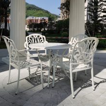 成都户外花园餐厅桌椅 防晒户外铸铝桌椅 露天庭院室外休闲桌椅