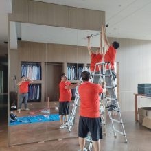 �٤�����������ƣ�������ǽ��װ���赸�Ҳ������������٤ϰ�����ƹ۲쳡��