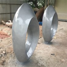 高州公园小品雕塑 安装过程 园林景观造型雕塑