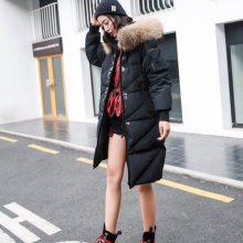 廣州服裝批發(fā)市場(chǎng)在因?yàn)楦叨藥?kù)存女裝尾貨走份批發(fā)