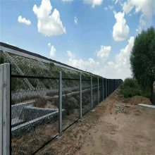 高速公路，铁路护栏网隔离栅实体厂家***质量