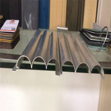 加工铝合金三角形长城板、铝型材方管、长城铝单板吊顶装饰