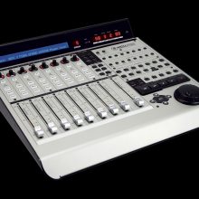 Mackie MCU PRO control universal prǫ̨