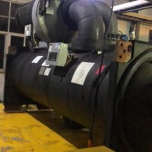 广州市约克螺杆冷水机组回收 离心式中央空调回收装卸