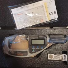 日本三丰数显直进式薄片千分尺422-261-30