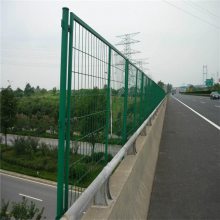 陕西高速公路防眩网 江西社区桃型柱护栏网围栏 高2米*3米围网