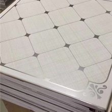 铝扣板批发商直销-铝扣板批发-赣兴龙骨(查看)