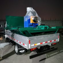 蝶形水渠摊铺机 小型U型水渠成型机 混凝土梯形水渠滑模设备