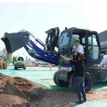 移动式自助上料搅拌车 自拌料混泥土搅拌车 全自动水泥搅拌车
