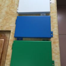 氟碳铝单板铝合金幕墙铝板厂家木纹外墙装饰冲孔铝单板2.5mm价格