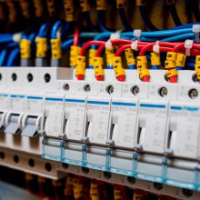 电气控制系统的组成部分有哪些