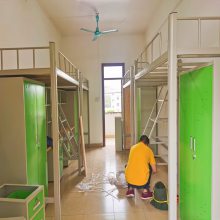 ѧ����Ԣ������ ˽����У�ϴ�������Ԣ���ͲĹ�