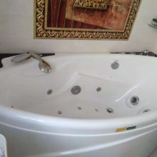 浴缸下水维修，浴缸去水口维修，浴缸溢水口维修