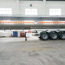 齐星牌QXC9400GZW型杂项危险物品罐式运输半挂车