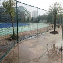 球场尼龙围网铁丝护栏网生产厂 篮球场用围栏安全防护网