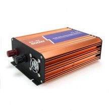 實(shí)創(chuàng)科 車載逆變器12V/24V轉(zhuǎn)220V電源轉(zhuǎn)換器USB充電器變壓器插座