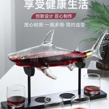 河间华企手工艺吹制鲨鱼欧式精美高硼硅玻璃酒瓶容器1000ml