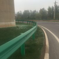 乡间波形三波护栏直供道路波形梁护栏板 波纹护栏板一米多少 货源充足