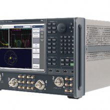 N5227B PNA 微波网络分析仪，900 Hz/10 MHz 至 67 GHz