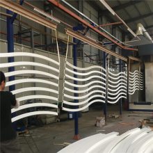 酒店大堂定制弧形铝方通 白色弧形铝格栅厂家
